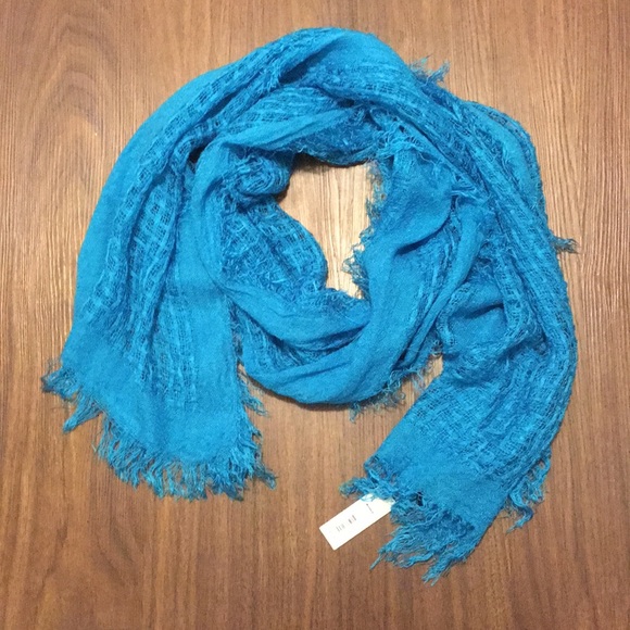2/$15 NWT Apt 9 azure knit scarf with fringe - Picture 2 of 5